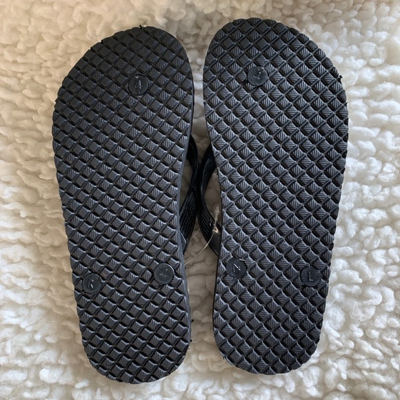 Locals USA Massage Women’s Black Strap Slippa Flip Flop, size 7 - Picture 5 of 9